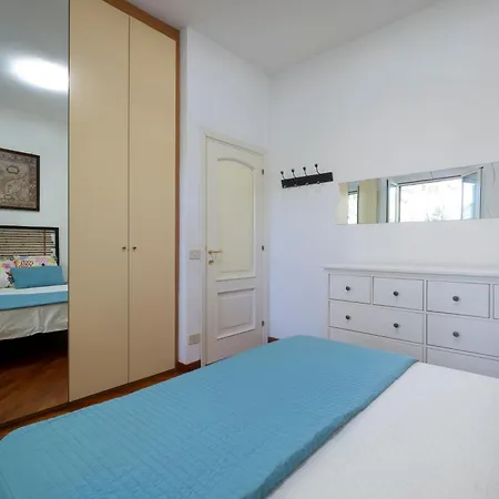 641 - Bilocale Spazioso Al 1 Piano A 150 Mt Dal Centro Ben Arredato Wi-fi, Climatizzato -spiaggia Gratis Al White Club Fino Al 14-9 Esclusi Sab-dom Сироло