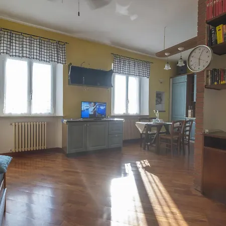 641 - Bilocale Spazioso Al 1 Piano A 150 Mt Dal Centro Ben Arredato Wi-fi, Climatizzato -spiaggia Gratis Al White Club Fino Al 14-9 Esclusi Sab-dom Апартаменты